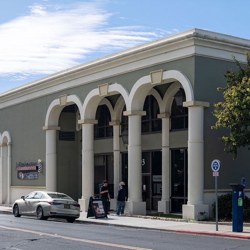 Lu Ross Academy barbering location exterior